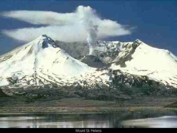 Mount Saint Helens - BUILDING DOME - Before blowing